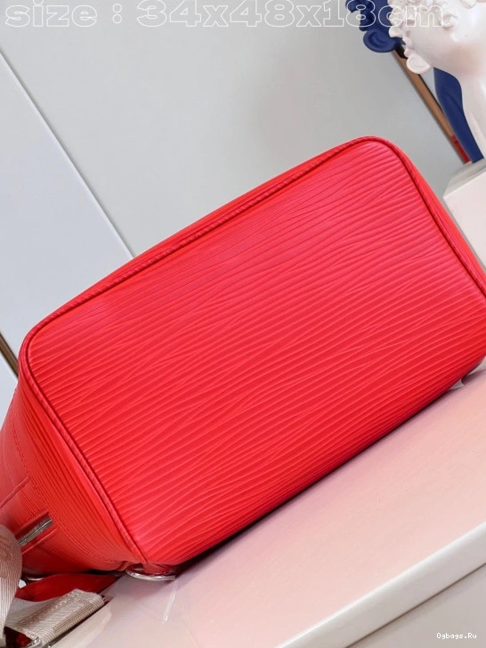 LOUIS VUITTON Maxi Sling Noé 0225